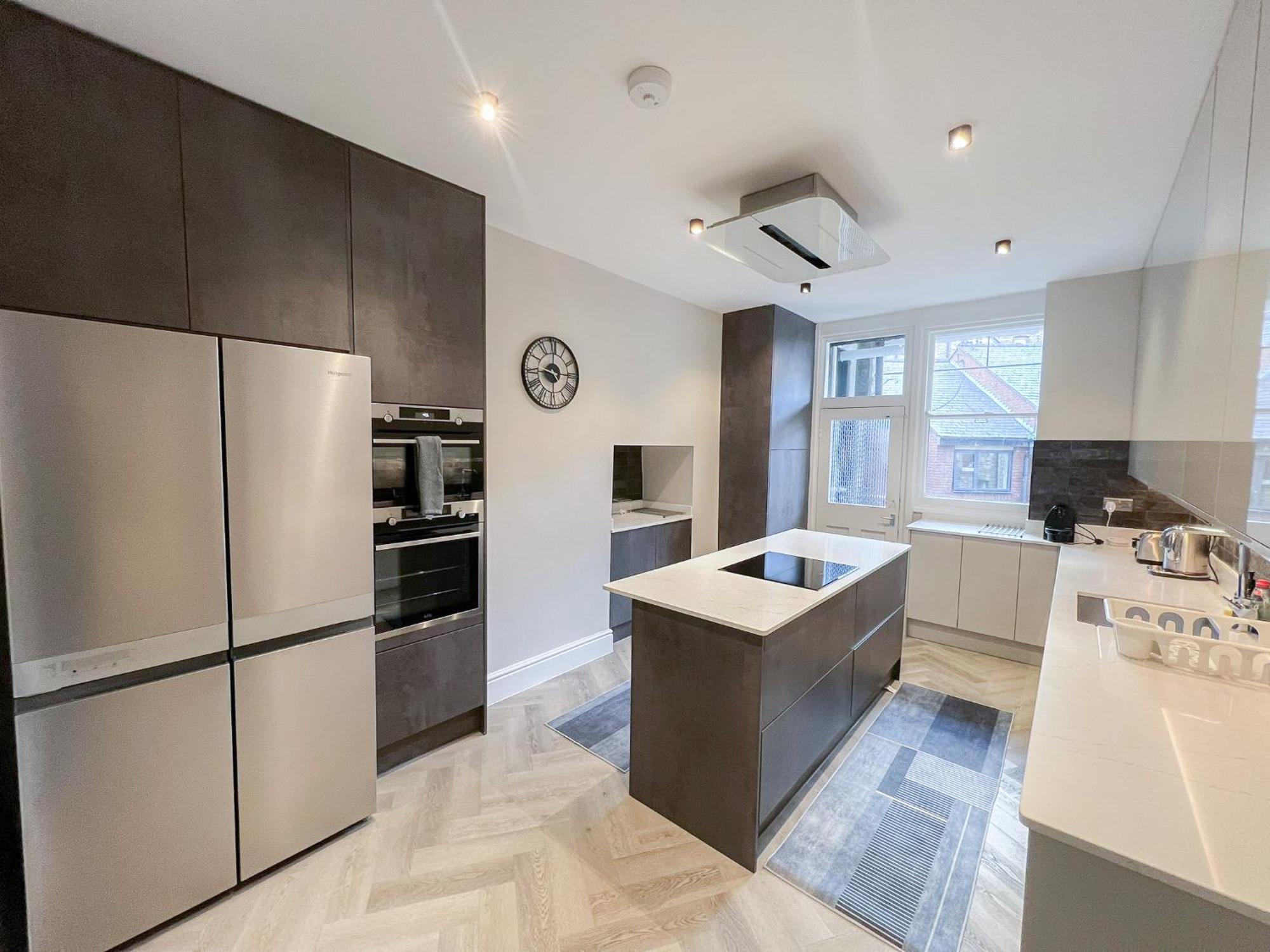 Grandeur 4-bedroom In Baker St Near Regent's Park Londra