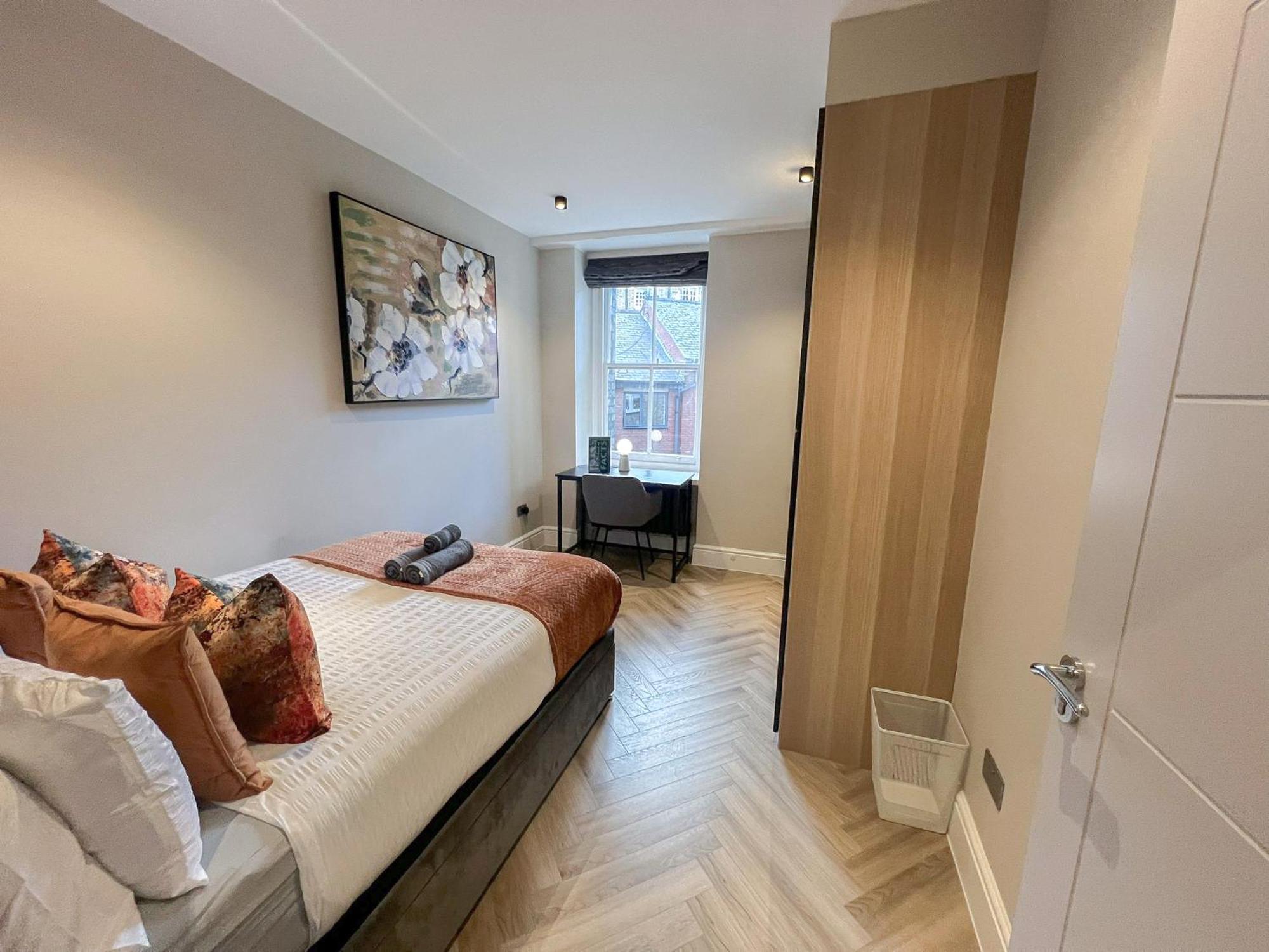 Grandeur 4-bedroom In Baker St Near Regent's Park Appartamento *