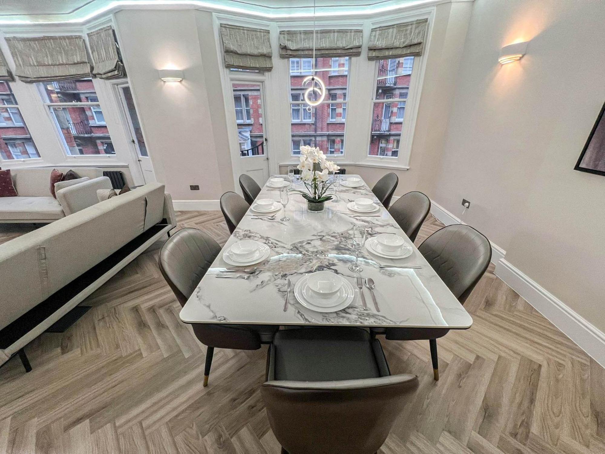 Grandeur 4-bedroom In Baker St Near Regent's Park * Londra