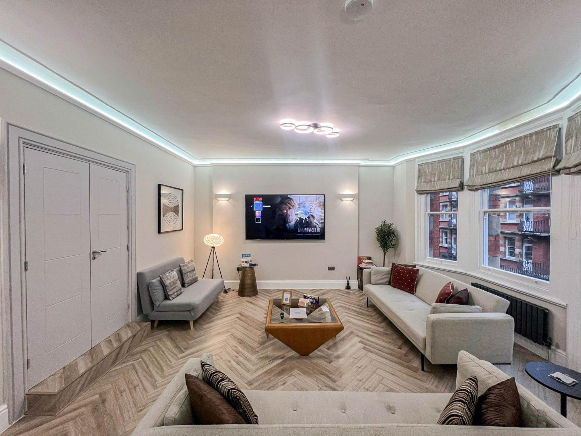 Grandeur 4-bedroom In Baker St Near Regent's Park Appartamento